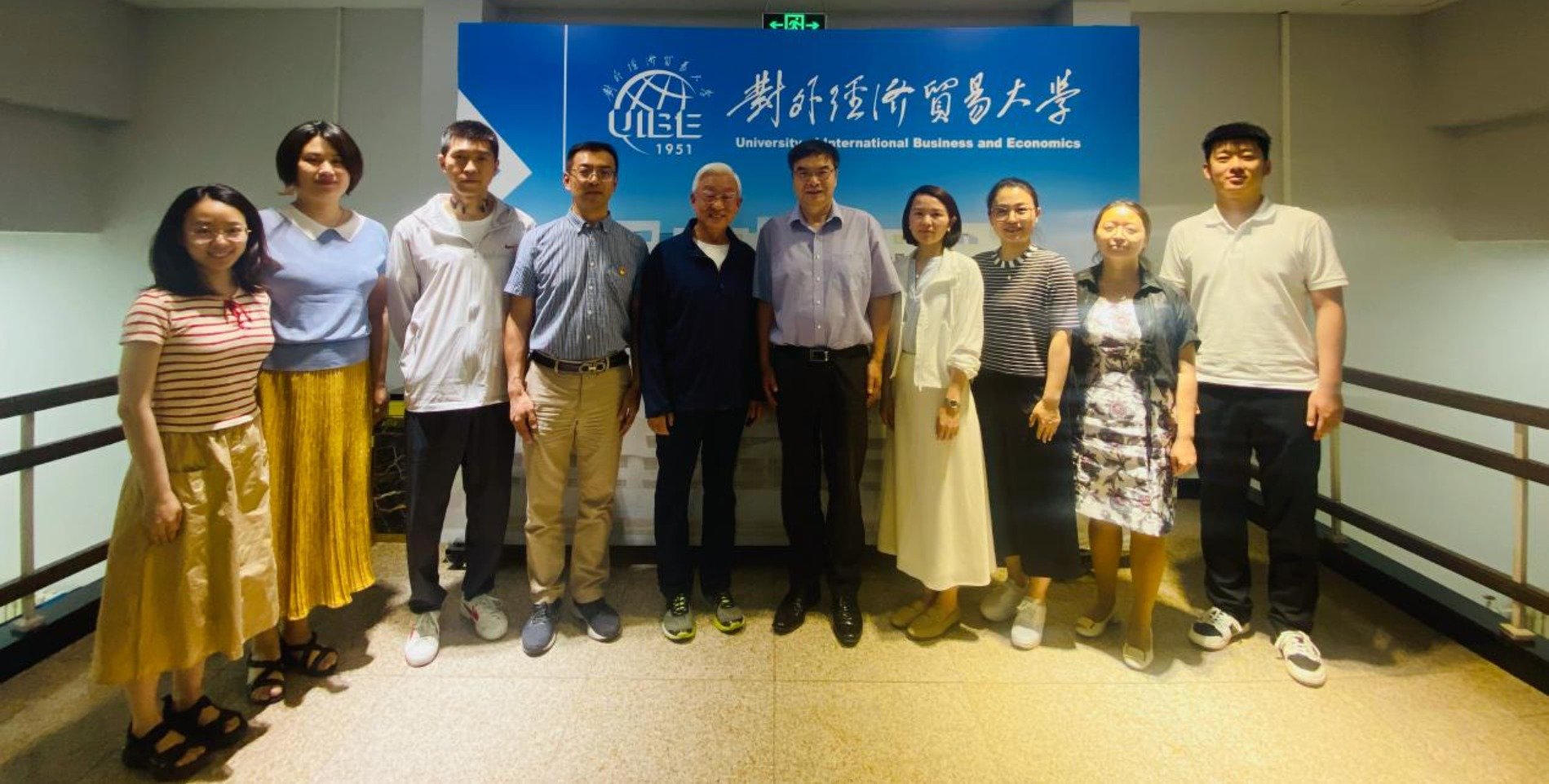 校友总会（校董会