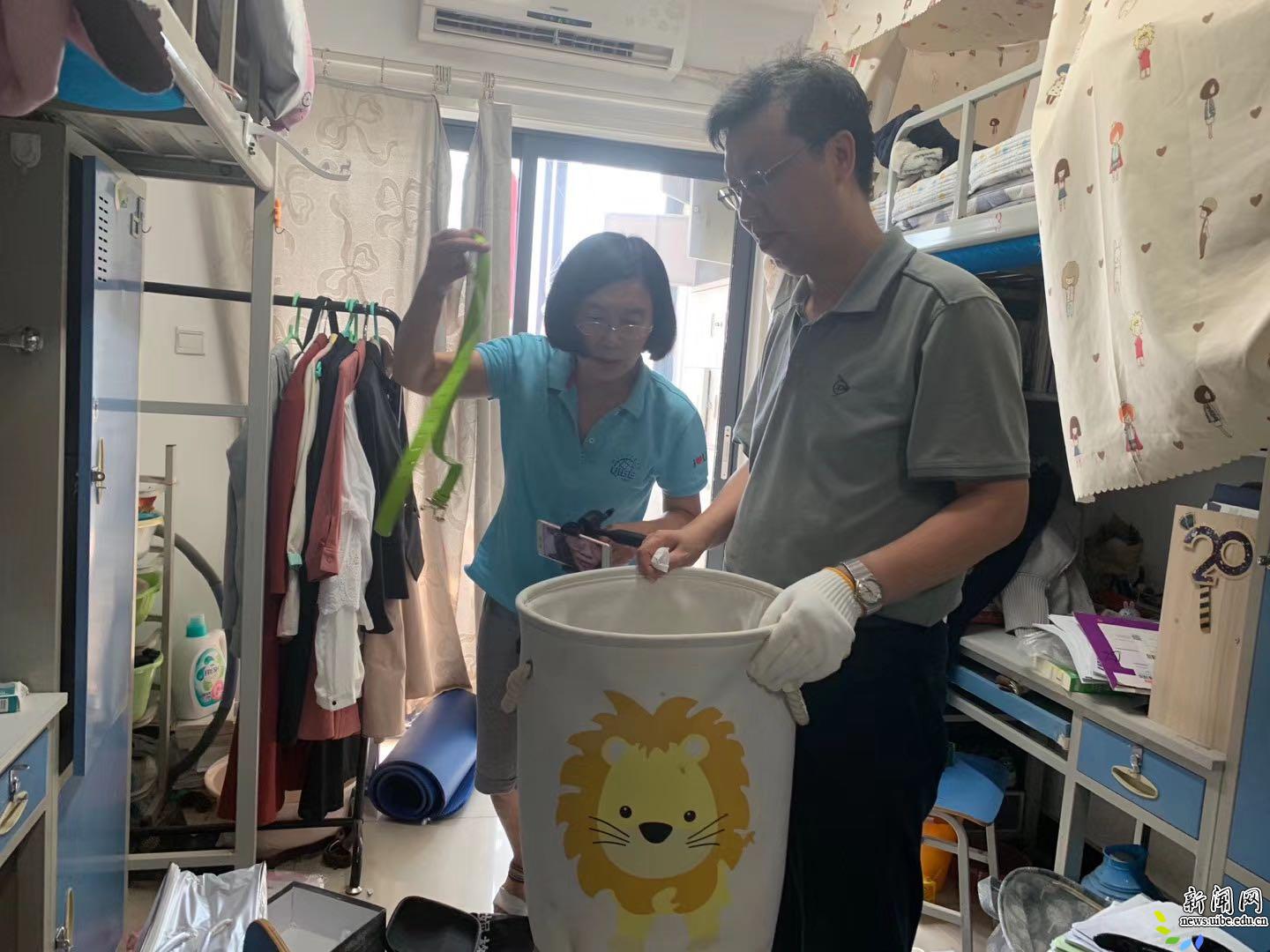 老师们仍然不辞辛劳地为2020一句句