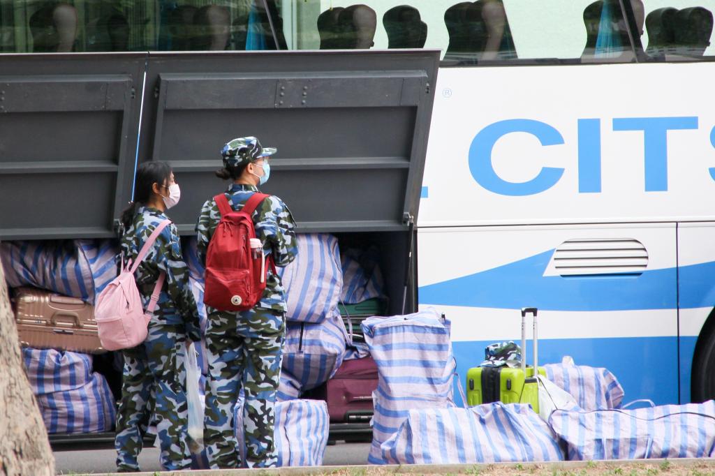 2020级惠园学子军训启程