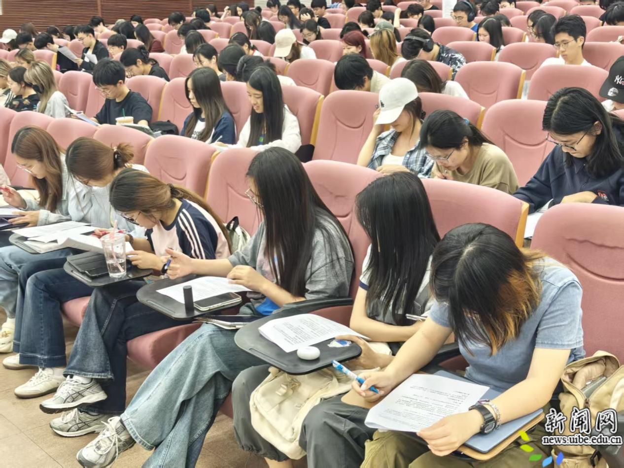 image2.jpeg 德赢注册登陆手机版登录“习近平新时代