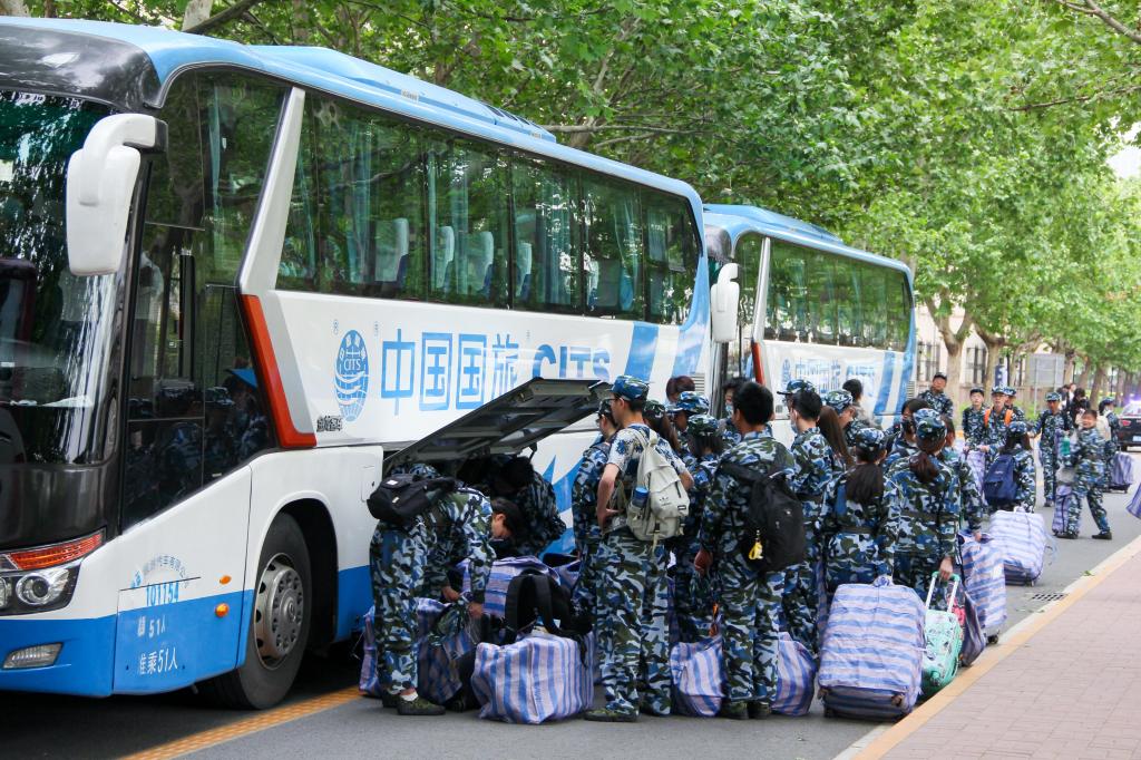 青葱惠园为同学们挥手送行