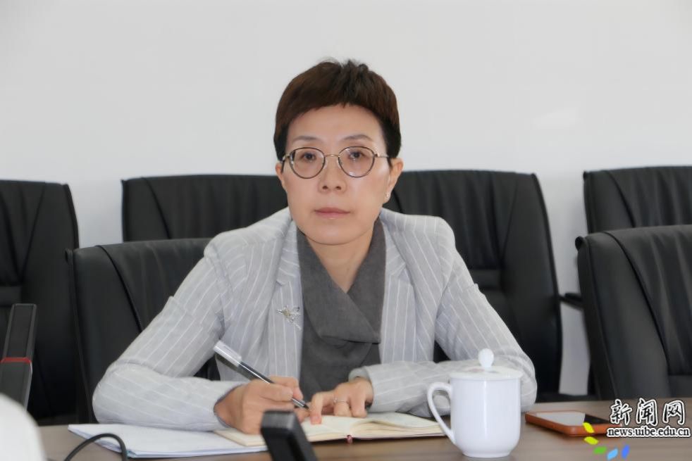 推动人工智能技术在日常办公及在教学