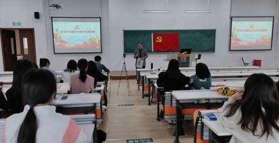 攥指成拳 先锋引领