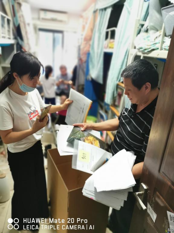 共计约500余件包裹