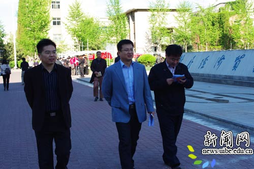 [专题] 各部门齐心划桨 引航校园开