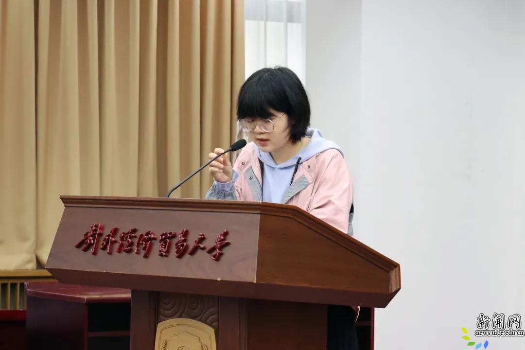 宣传部副部长朱向峰