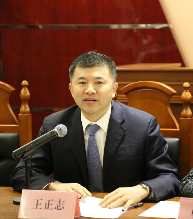 副院长冯辉教授